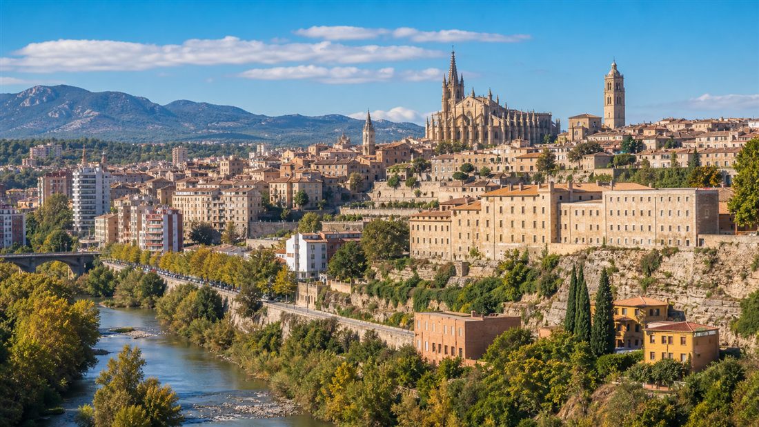 Vista urbana de Manresa y su entorno